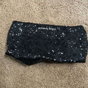 Cosmetic bag